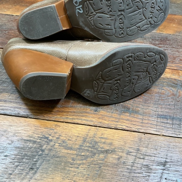 Korks by Kork-Ease Leather Lace-Up Ankle Booties Tan Brown Chunky Heel 9.5M - Picture 8 of 9